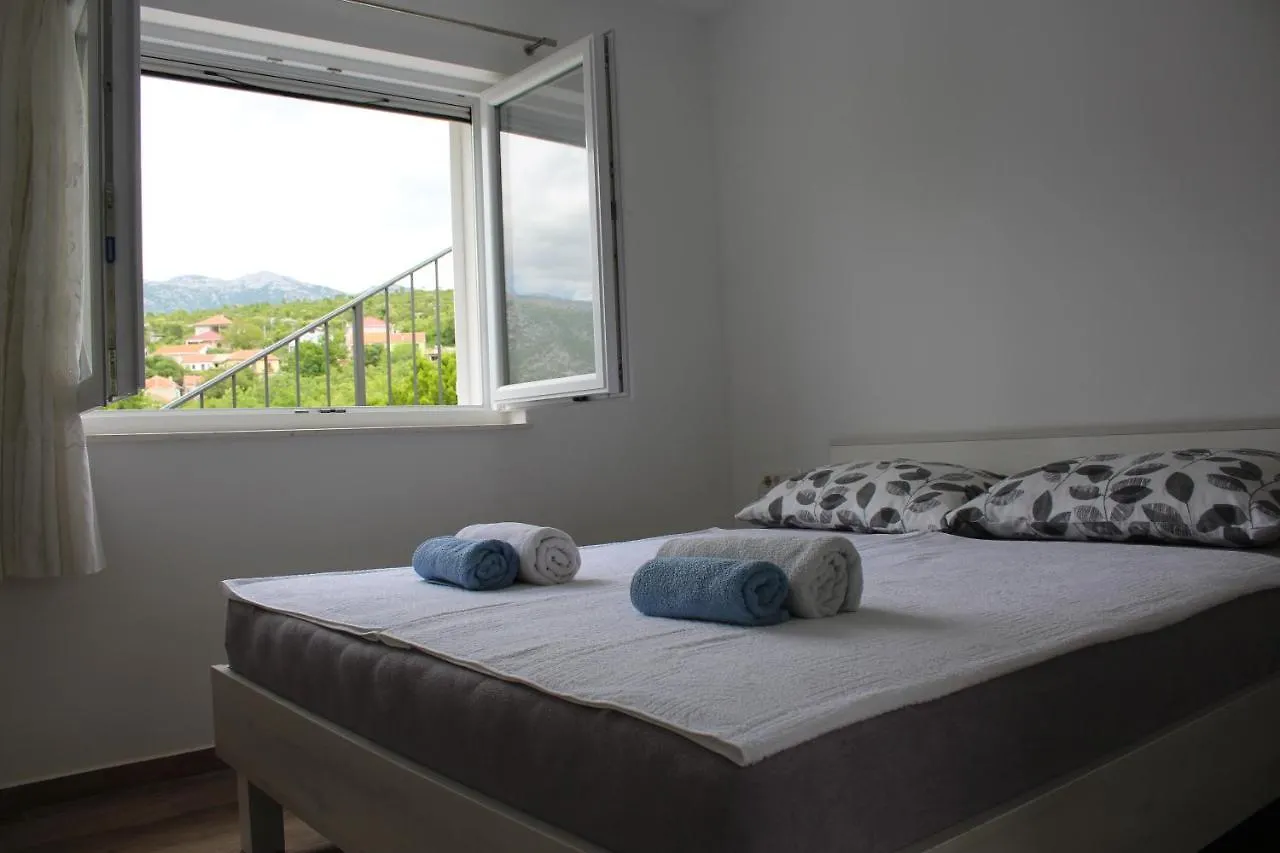 Apartments Bonaca Rovanjska 0*,  Croatia