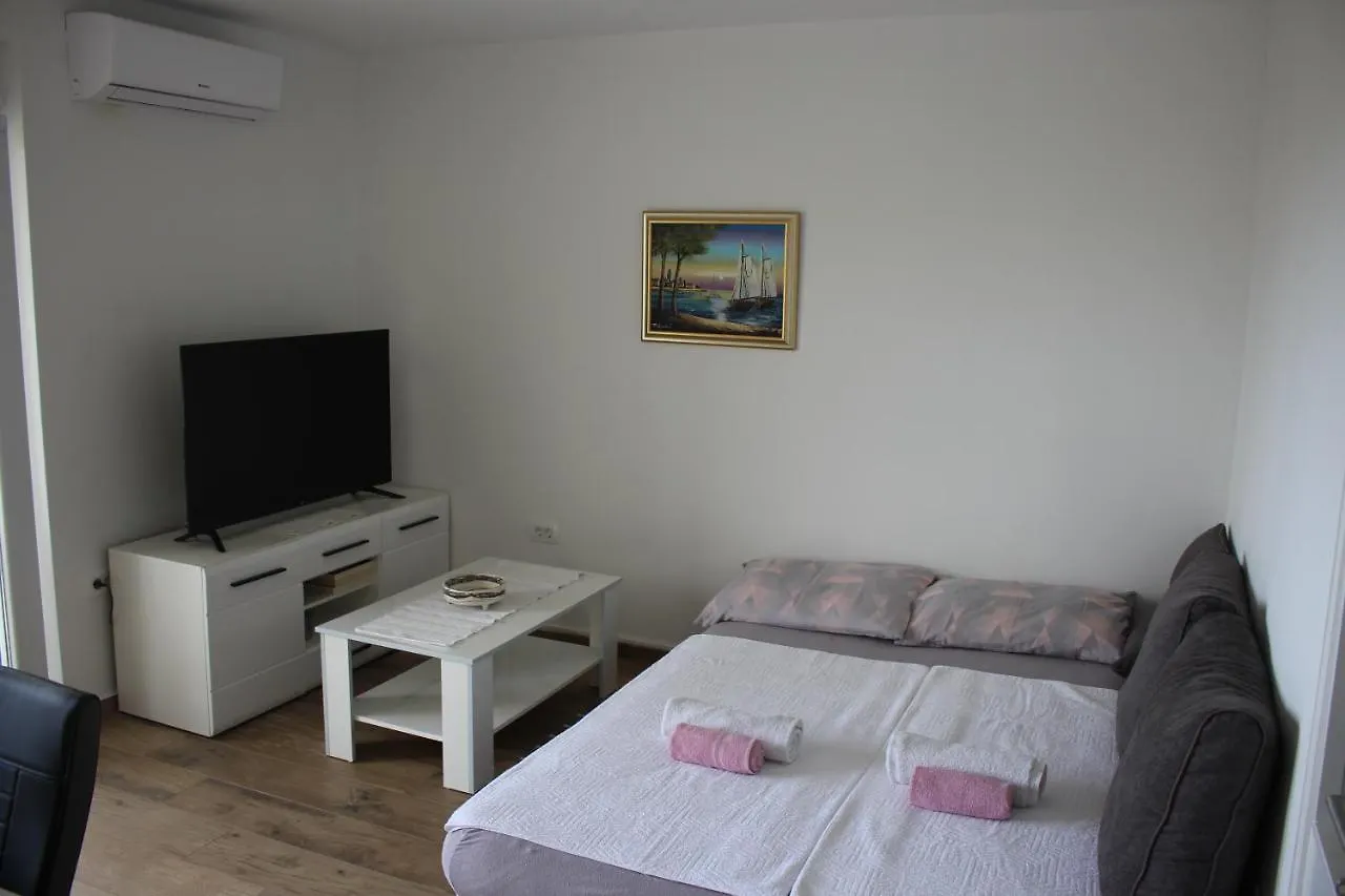 Apartments Bonaca Rovanjska Croatia